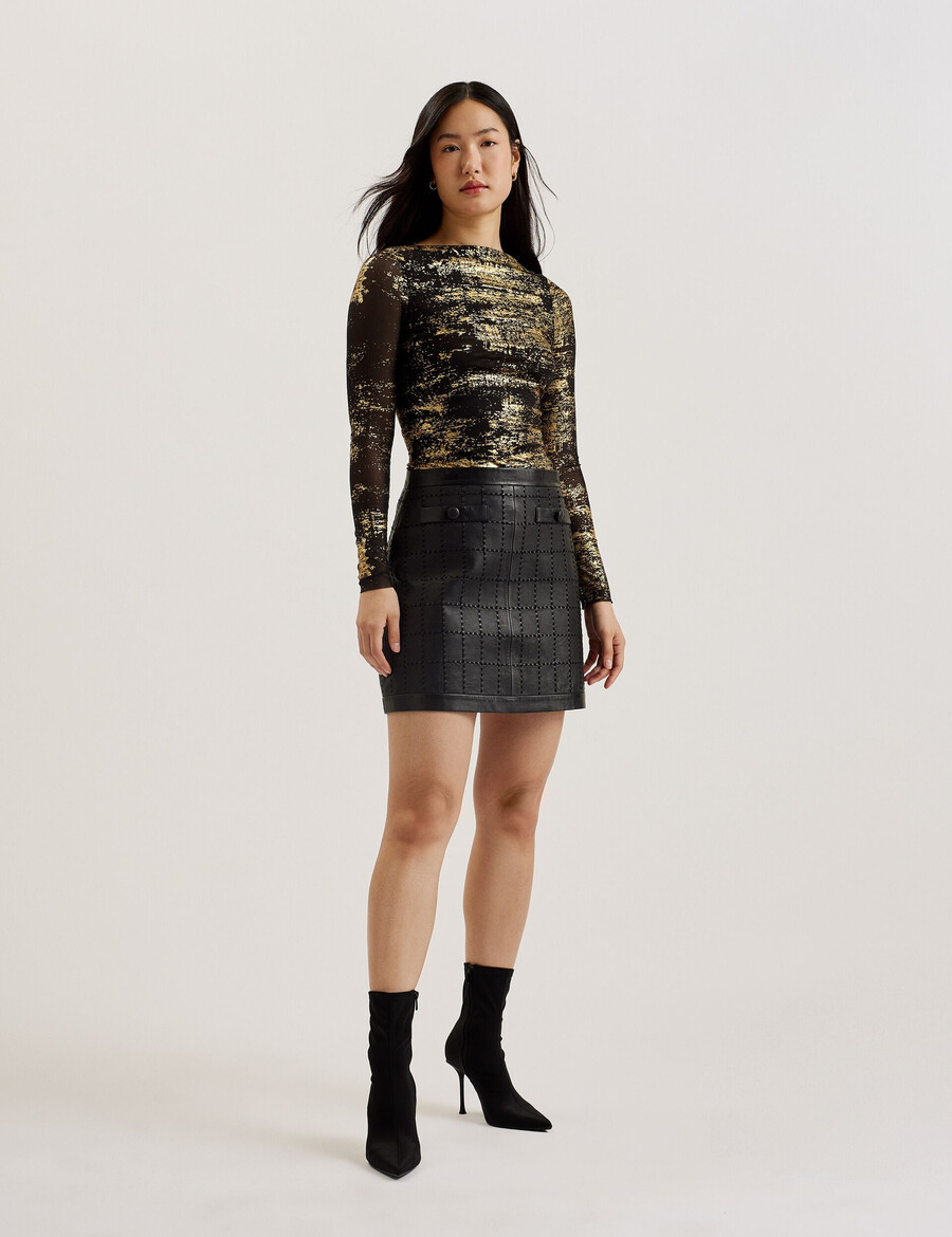 karenha - mesh top met folieprint en schuine halslijn